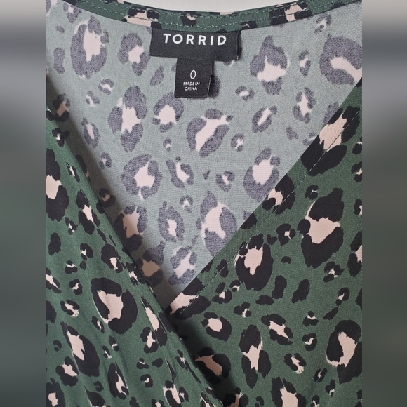 Torrid Midi High Low Green Leopard Print Dress - Picture 4 of 7